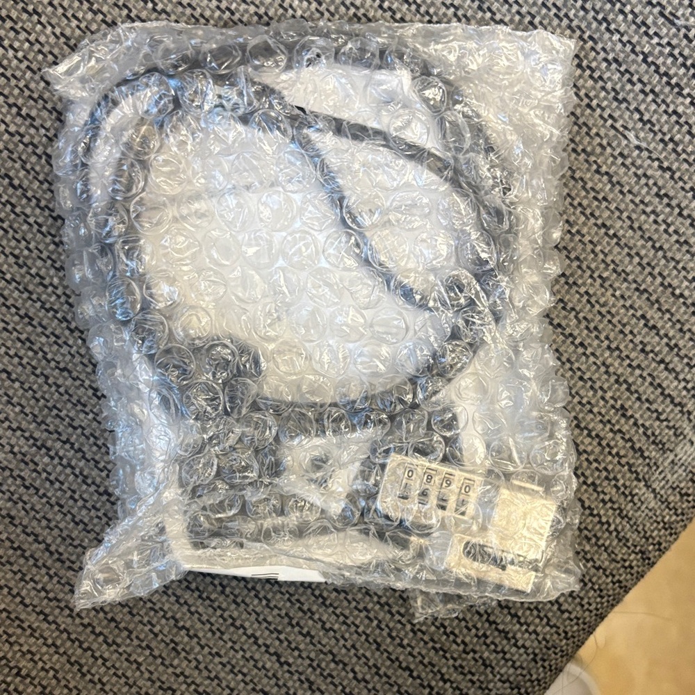 Kensington Serialized combination cable lock for Surface Pro and Surface Go NEW